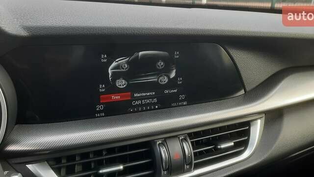 Серый Альфа Ромео Стелвио, объемом двигателя 2 л и пробегом 84 тыс. км за 17500 $, фото 51 на Automoto.ua