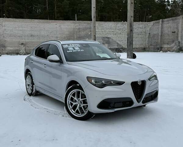 Серый Альфа Ромео Стелвио, объемом двигателя 2 л и пробегом 72 тыс. км за 24450 $, фото 21 на Automoto.ua