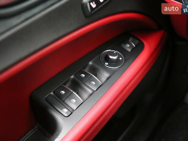 Серый Альфа Ромео Стелвио, объемом двигателя 2 л и пробегом 130 тыс. км за 22900 $, фото 24 на Automoto.ua