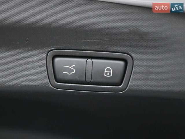 Серый Альфа Ромео Стелвио, объемом двигателя 2 л и пробегом 130 тыс. км за 22900 $, фото 26 на Automoto.ua