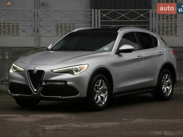 Серый Альфа Ромео Стелвио, объемом двигателя 2 л и пробегом 130 тыс. км за 22900 $, фото 2 на Automoto.ua