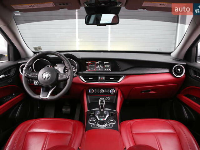 Серый Альфа Ромео Стелвио, объемом двигателя 2 л и пробегом 130 тыс. км за 22900 $, фото 13 на Automoto.ua