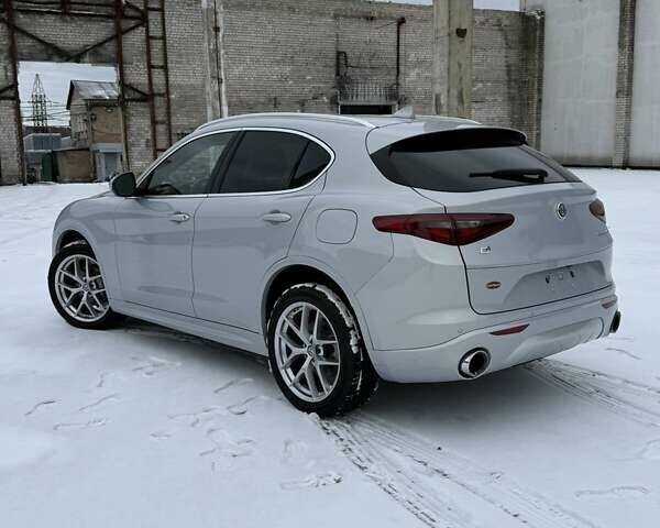 Серый Альфа Ромео Стелвио, объемом двигателя 2 л и пробегом 72 тыс. км за 24450 $, фото 23 на Automoto.ua