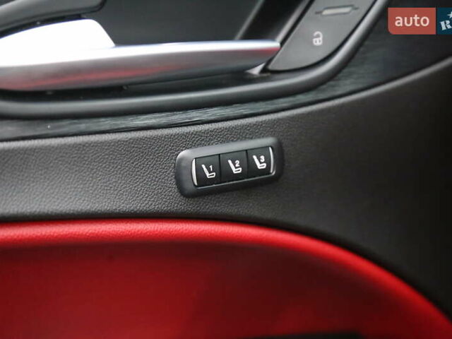 Серый Альфа Ромео Стелвио, объемом двигателя 2 л и пробегом 130 тыс. км за 22900 $, фото 23 на Automoto.ua