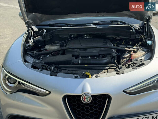 Сірий Альфа Ромео Стелвіо, об'ємом двигуна 2 л та пробігом 36 тис. км за 32900 $, фото 19 на Automoto.ua