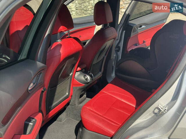 Сірий Альфа Ромео Стелвіо, об'ємом двигуна 2 л та пробігом 36 тис. км за 32900 $, фото 16 на Automoto.ua