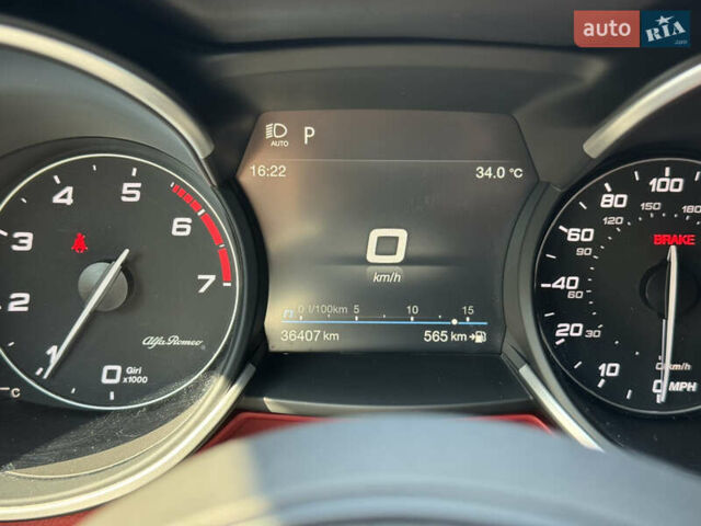 Серый Альфа Ромео Стелвио, объемом двигателя 2 л и пробегом 36 тыс. км за 31400 $, фото 23 на Automoto.ua