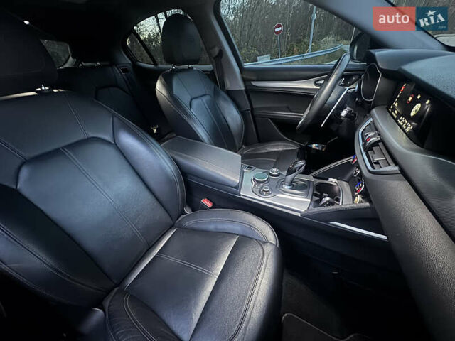 Синий Альфа Ромео Стелвио, объемом двигателя 2 л и пробегом 225 тыс. км за 16450 $, фото 47 на Automoto.ua