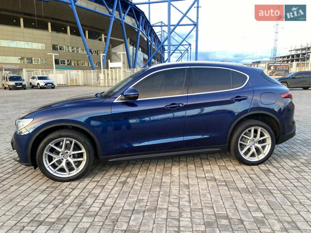 Синій Альфа Ромео Стелвіо, об'ємом двигуна 2 л та пробігом 135 тис. км за 22700 $, фото 3 на Automoto.ua
