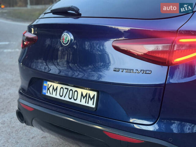 Синий Альфа Ромео Стелвио, объемом двигателя 2 л и пробегом 225 тыс. км за 16450 $, фото 11 на Automoto.ua
