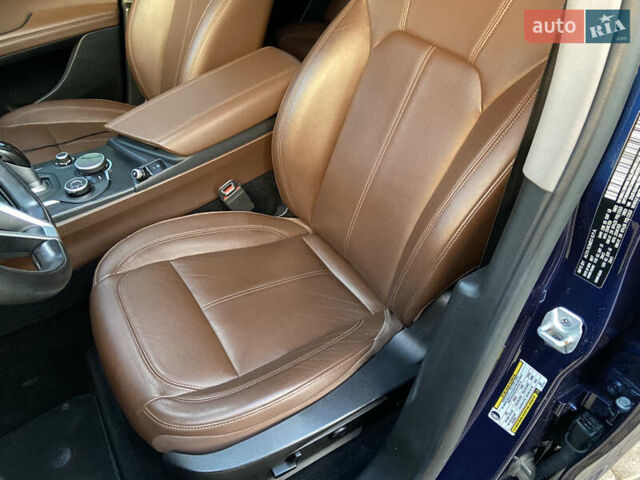 Синій Альфа Ромео Стелвіо, об'ємом двигуна 2 л та пробігом 135 тис. км за 22700 $, фото 19 на Automoto.ua