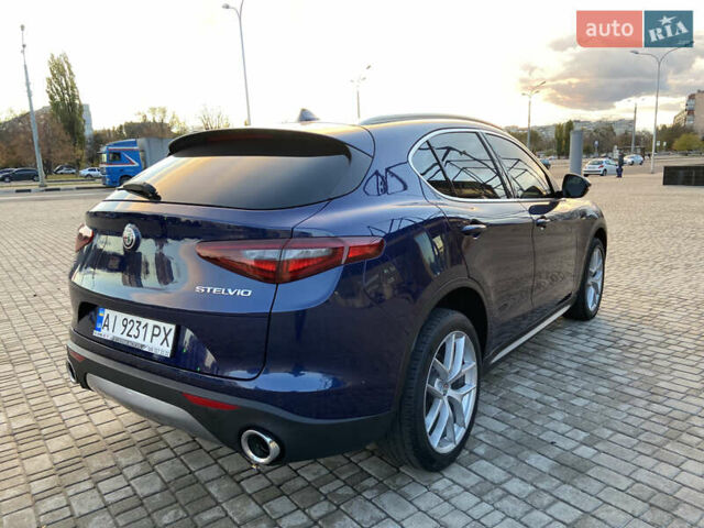 Синій Альфа Ромео Стелвіо, об'ємом двигуна 2 л та пробігом 135 тис. км за 22700 $, фото 7 на Automoto.ua