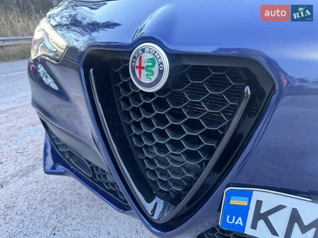 Синий Альфа Ромео Стелвио, объемом двигателя 2 л и пробегом 225 тыс. км за 16450 $, фото 25 на Automoto.ua