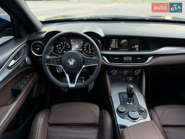 Синій Альфа Ромео Стелвіо, об'ємом двигуна 2 л та пробігом 145 тис. км за 18900 $, фото 55 на Automoto.ua
