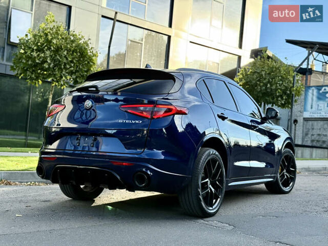 Синій Альфа Ромео Стелвіо, об'ємом двигуна 2 л та пробігом 145 тис. км за 18900 $, фото 17 на Automoto.ua