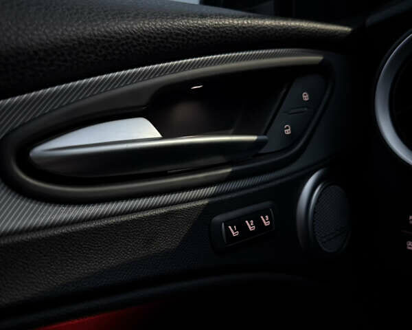 Синий Альфа Ромео Стелвио, объемом двигателя 2 л и пробегом 130 тыс. км за 16300 $, фото 17 на Automoto.ua