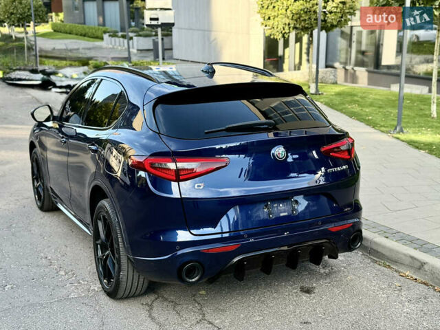 Синій Альфа Ромео Стелвіо, об'ємом двигуна 2 л та пробігом 145 тис. км за 18900 $, фото 22 на Automoto.ua