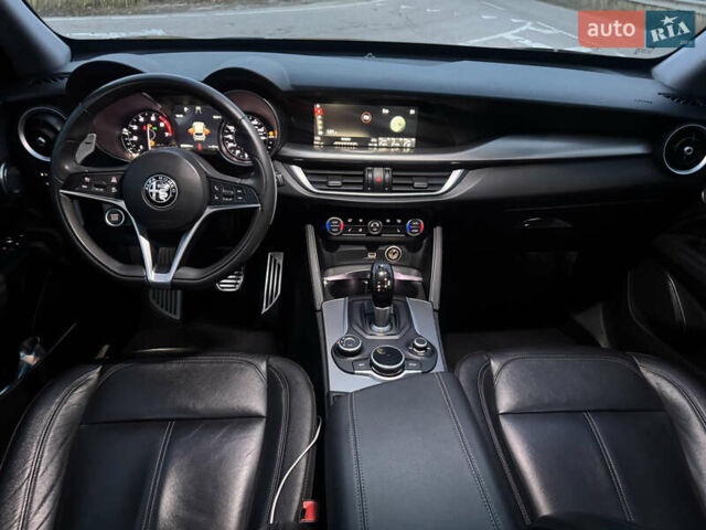 Синий Альфа Ромео Стелвио, объемом двигателя 2 л и пробегом 225 тыс. км за 16450 $, фото 29 на Automoto.ua