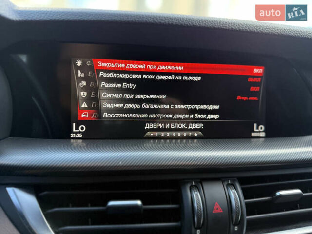 Синій Альфа Ромео Стелвіо, об'ємом двигуна 2 л та пробігом 145 тис. км за 18900 $, фото 47 на Automoto.ua