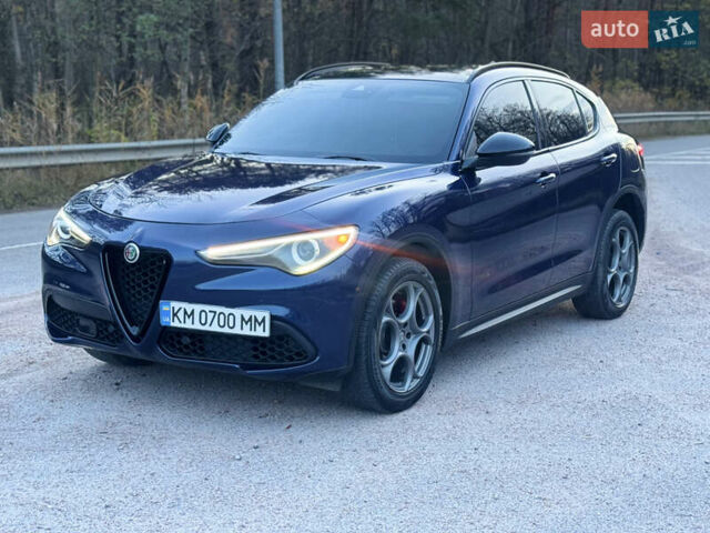 Синий Альфа Ромео Стелвио, объемом двигателя 2 л и пробегом 225 тыс. км за 16450 $, фото 1 на Automoto.ua