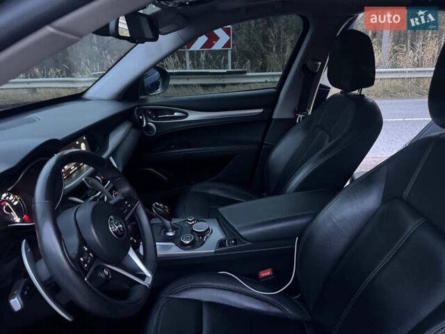 Синий Альфа Ромео Стелвио, объемом двигателя 2 л и пробегом 225 тыс. км за 16450 $, фото 45 на Automoto.ua