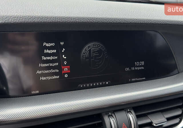 Синий Альфа Ромео Стелвио, объемом двигателя 2 л и пробегом 142 тыс. км за 18700 $, фото 19 на Automoto.ua