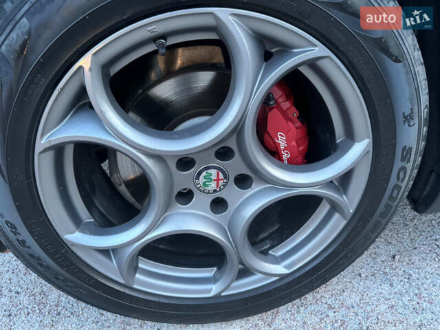 Синий Альфа Ромео Стелвио, объемом двигателя 2 л и пробегом 225 тыс. км за 16450 $, фото 23 на Automoto.ua