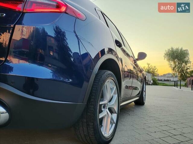 Синий Альфа Ромео Стелвио, объемом двигателя 2 л и пробегом 173 тыс. км за 17355 $, фото 4 на Automoto.ua