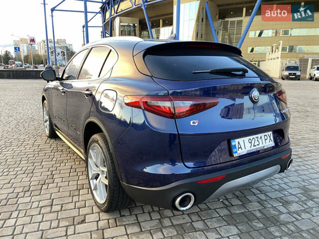 Синій Альфа Ромео Стелвіо, об'ємом двигуна 2 л та пробігом 135 тис. км за 22700 $, фото 5 на Automoto.ua