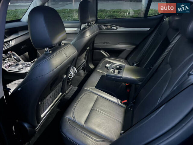 Синий Альфа Ромео Стелвио, объемом двигателя 2 л и пробегом 225 тыс. км за 16450 $, фото 48 на Automoto.ua