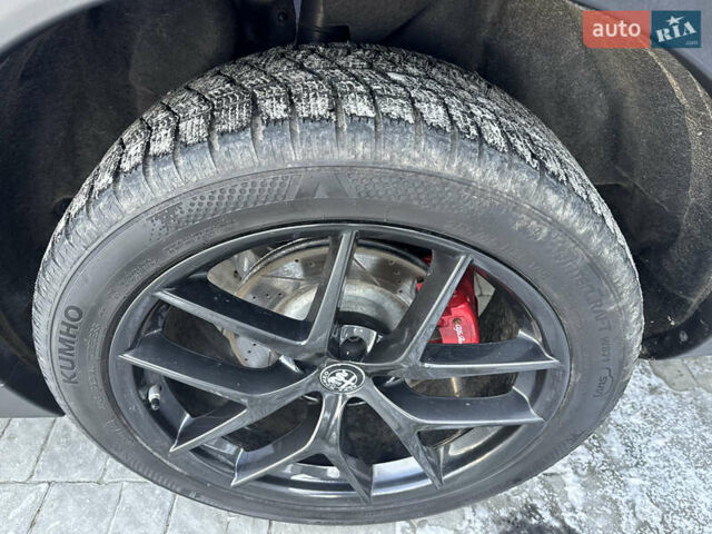 Синій Альфа Ромео Стелвіо, об'ємом двигуна 2 л та пробігом 160 тис. км за 21200 $, фото 31 на Automoto.ua