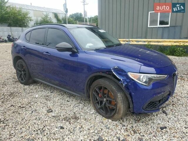 Синій Альфа Ромео Стелвіо, об'ємом двигуна 2 л та пробігом 160 тис. км за 21200 $, фото 42 на Automoto.ua