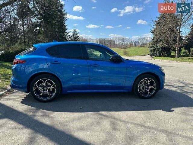 Синій Альфа Ромео Стелвіо, об'ємом двигуна 2 л та пробігом 20 тис. км за 49000 $, фото 15 на Automoto.ua