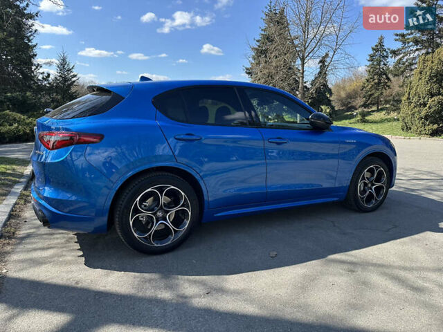 Синій Альфа Ромео Стелвіо, об'ємом двигуна 2 л та пробігом 6 тис. км за 48500 $, фото 2 на Automoto.ua