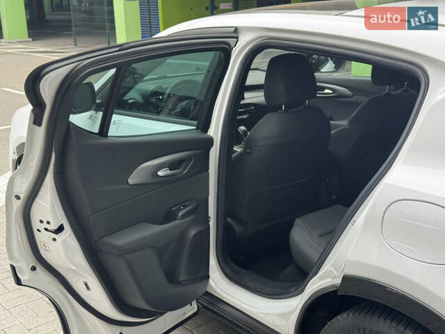 Белый Альфа Ромео Tonale, объемом двигателя 1.3 л и пробегом 10 тыс. км за 30500 $, фото 15 на Automoto.ua