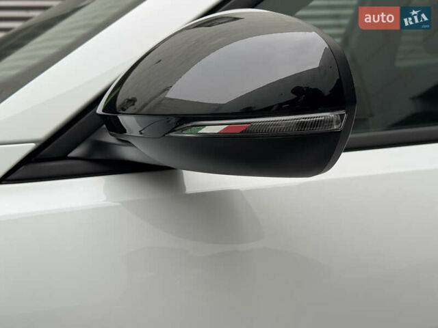 Белый Альфа Ромео Tonale, объемом двигателя 1.3 л и пробегом 10 тыс. км за 30500 $, фото 9 на Automoto.ua