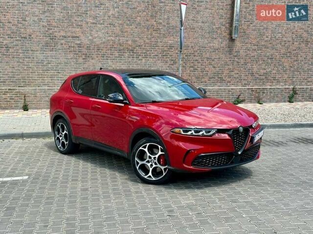 Красный Альфа Ромео Tonale, объемом двигателя 1.3 л и пробегом 14 тыс. км за 31999 $, фото 6 на Automoto.ua