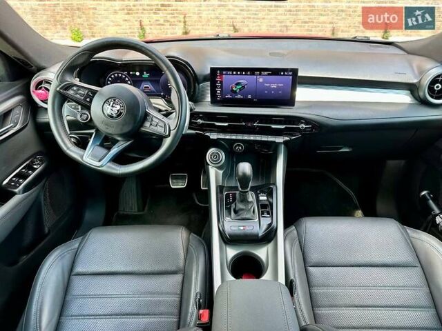 Красный Альфа Ромео Tonale, объемом двигателя 1.3 л и пробегом 14 тыс. км за 31999 $, фото 28 на Automoto.ua