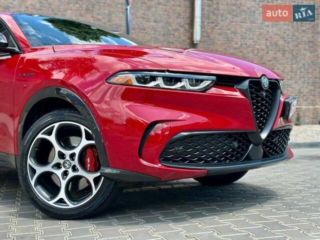 Красный Альфа Ромео Tonale, объемом двигателя 1.3 л и пробегом 14 тыс. км за 31999 $, фото 8 на Automoto.ua