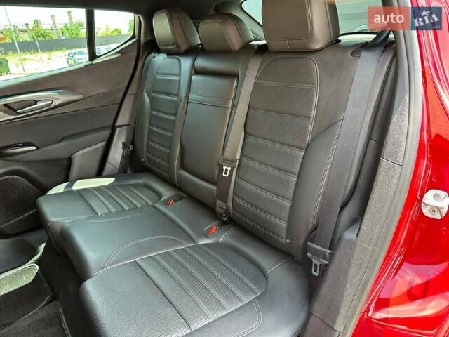 Красный Альфа Ромео Tonale, объемом двигателя 1.3 л и пробегом 14 тыс. км за 31999 $, фото 27 на Automoto.ua