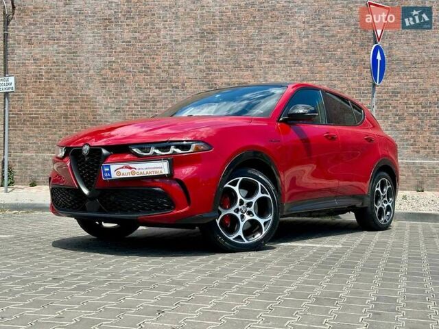 Красный Альфа Ромео Tonale, объемом двигателя 1.3 л и пробегом 14 тыс. км за 31999 $, фото 3 на Automoto.ua
