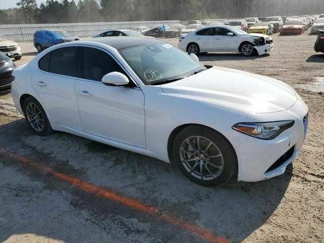 Білий Альфа Giulia, об'ємом двигуна 2 л та пробігом 56 тис. км за 4800 $, фото 4 на Automoto.ua