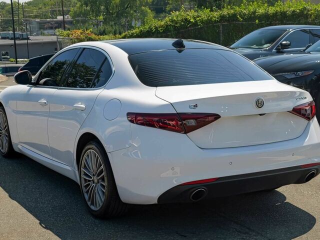 Білий Альфа Giulia, об'ємом двигуна 2 л та пробігом 69 тис. км за 5300 $, фото 6 на Automoto.ua