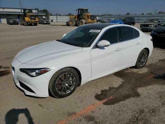 Білий Альфа Giulia, об'ємом двигуна 2 л та пробігом 56 тис. км за 4800 $, фото 1 на Automoto.ua