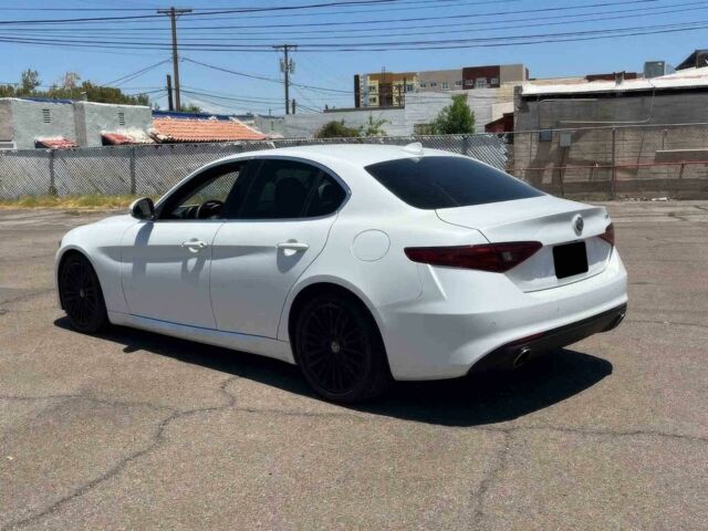 Белый Альфа Giulia, объемом двигателя 0 л и пробегом 68 тыс. км за 7000 $, фото 5 на Automoto.ua