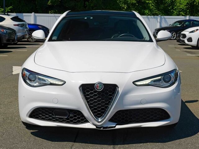 Білий Альфа Giulia, об'ємом двигуна 2 л та пробігом 69 тис. км за 5300 $, фото 1 на Automoto.ua