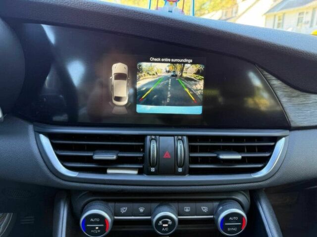 Белый Альфа Giulia, объемом двигателя 2 л и пробегом 44 тыс. км за 4100 $, фото 10 на Automoto.ua