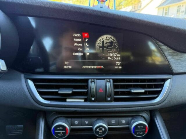 Белый Альфа Giulia, объемом двигателя 2 л и пробегом 44 тыс. км за 4100 $, фото 9 на Automoto.ua