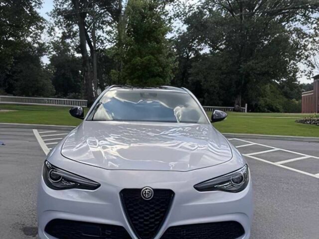 Білий Альфа Giulia, об'ємом двигуна 2 л та пробігом 15 тис. км за 9700 $, фото 1 на Automoto.ua