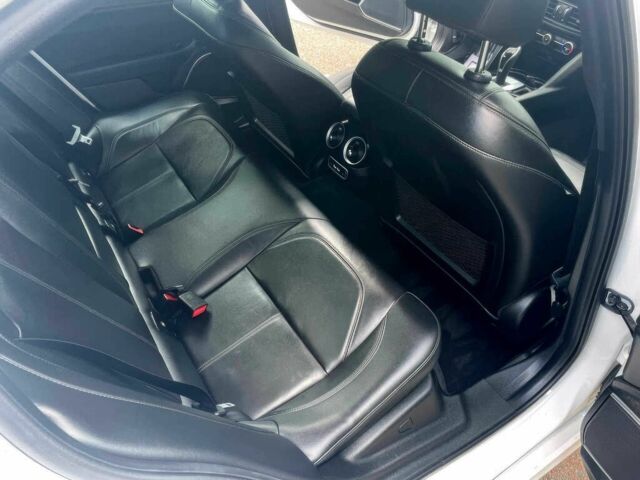 Білий Альфа Giulia, об'ємом двигуна 2 л та пробігом 35 тис. км за 13000 $, фото 14 на Automoto.ua